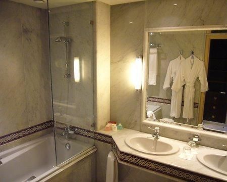 Crystal Rose Hostel クマシ エクステリア 写真